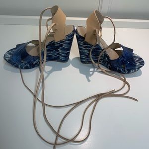 Stuart Weitzman blue wedge. Theodora & Callum collection. Size 8